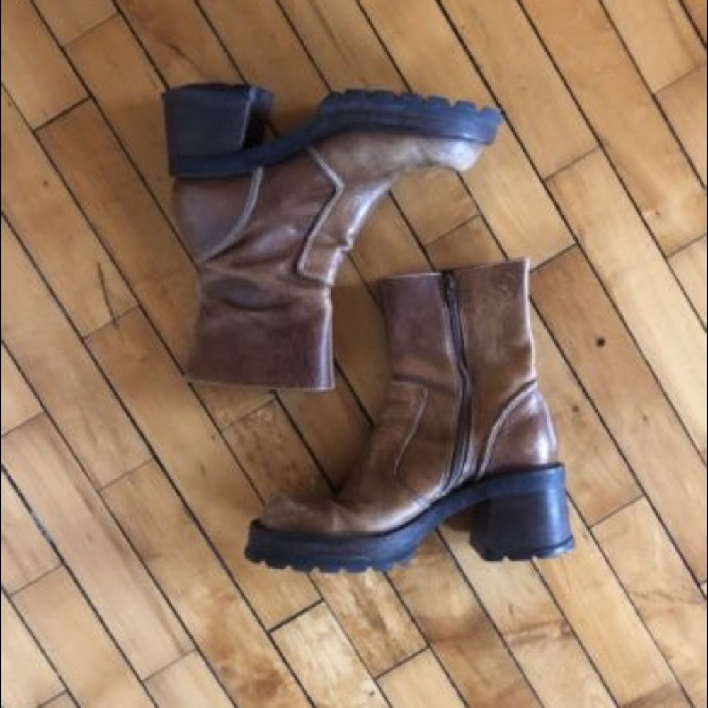 Steve Madden Chunky 90s Boots